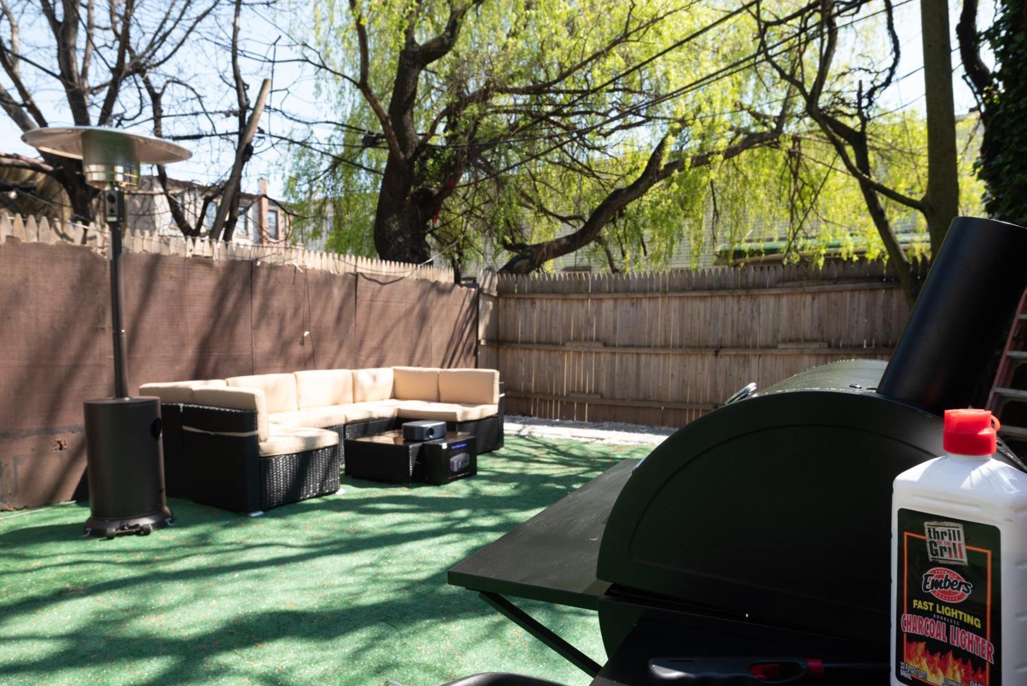 Charming 2Br Bkyrd Near Williamsburg Apartment New York Ngoại thất bức ảnh